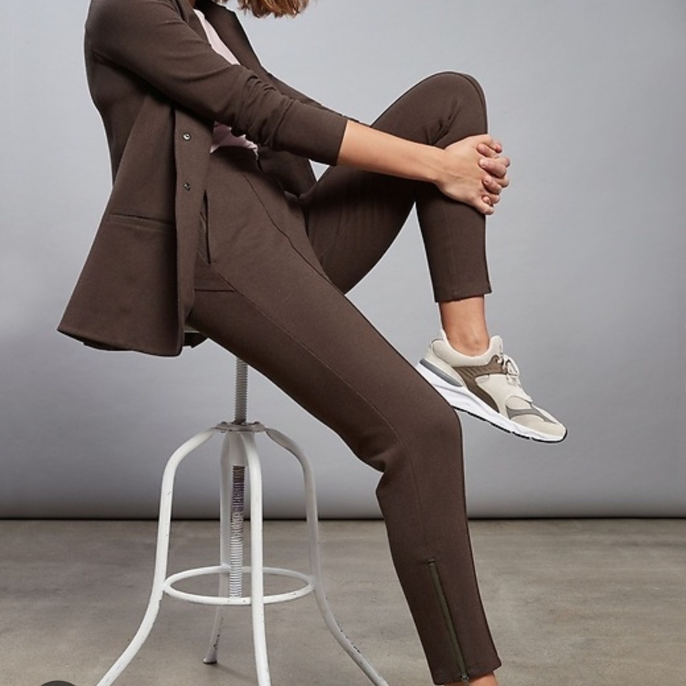 Athleta Venice Heathered Pintuck Pant, Dark Brown Heather, XXS Petite